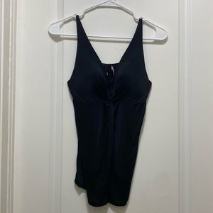 Victoria’s Secret Very Sexy black top size 36B